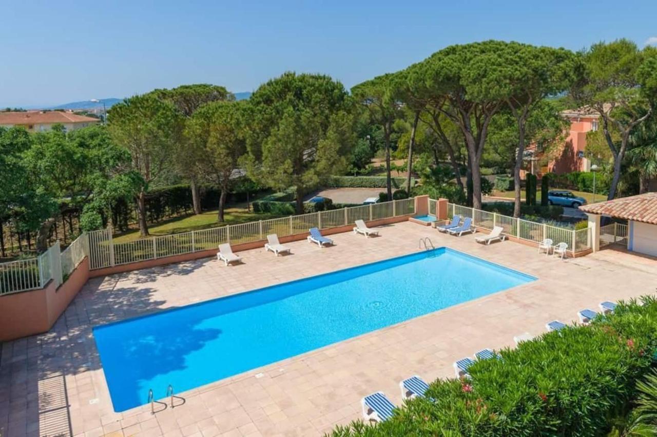 Oasis Des Grands Pins - Saint-Raphael - Residence Privee Avec Grande Piscine & Tennis Privee ภายนอก รูปภาพ